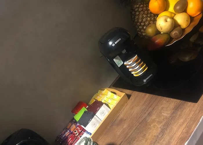 Gold Angel בית הארחה *