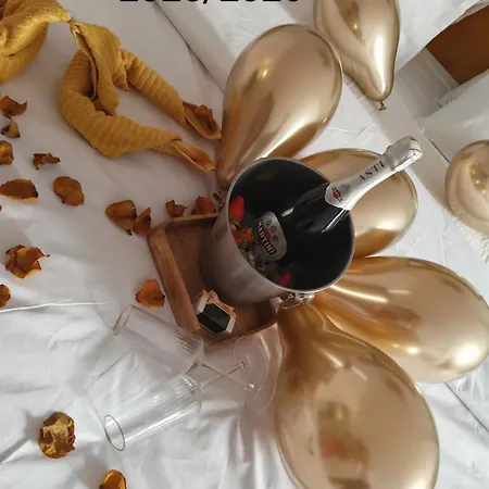 Gold Angel Guest house *